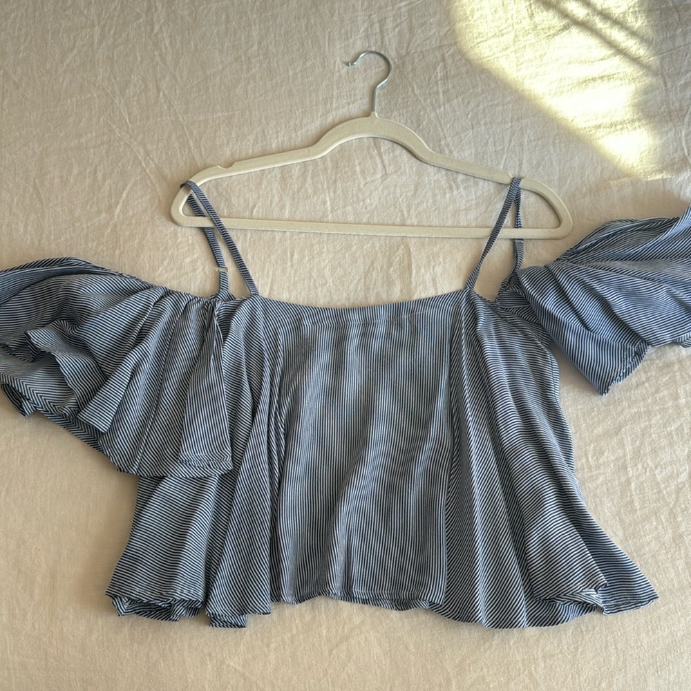 Worn 2 times and dry cleaned.